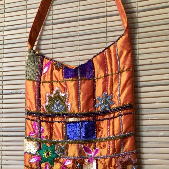 💃HOST PICK💃💯% SILK Milson & Louis boho, gypsy fringed bag. GREAT GIFT!! - Picture 6 of 15